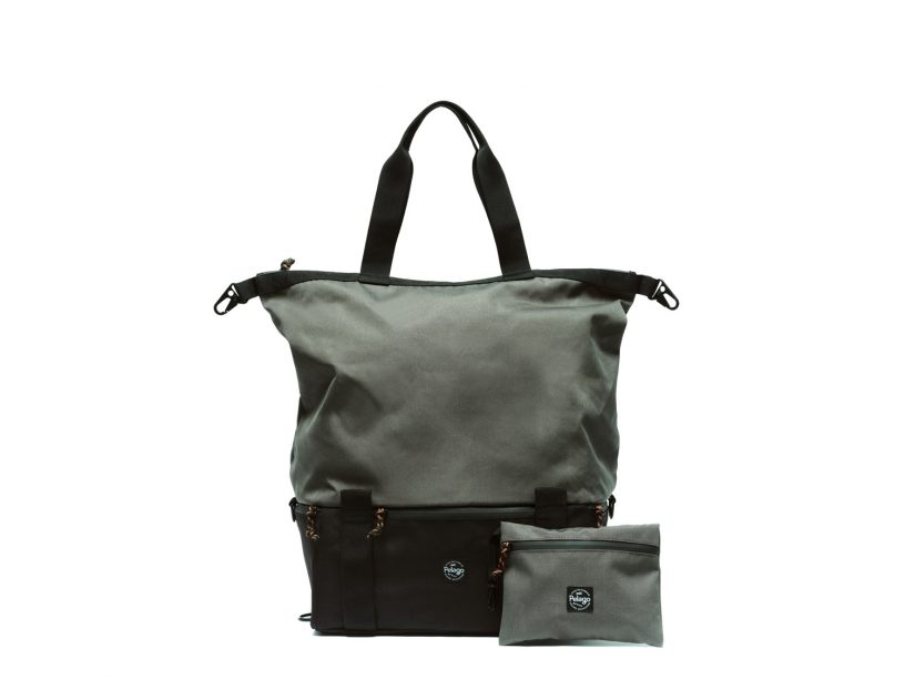 Pelago Rackbag size large with a pouch.