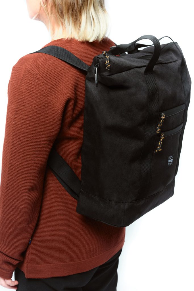 pelago totepack as a backpack