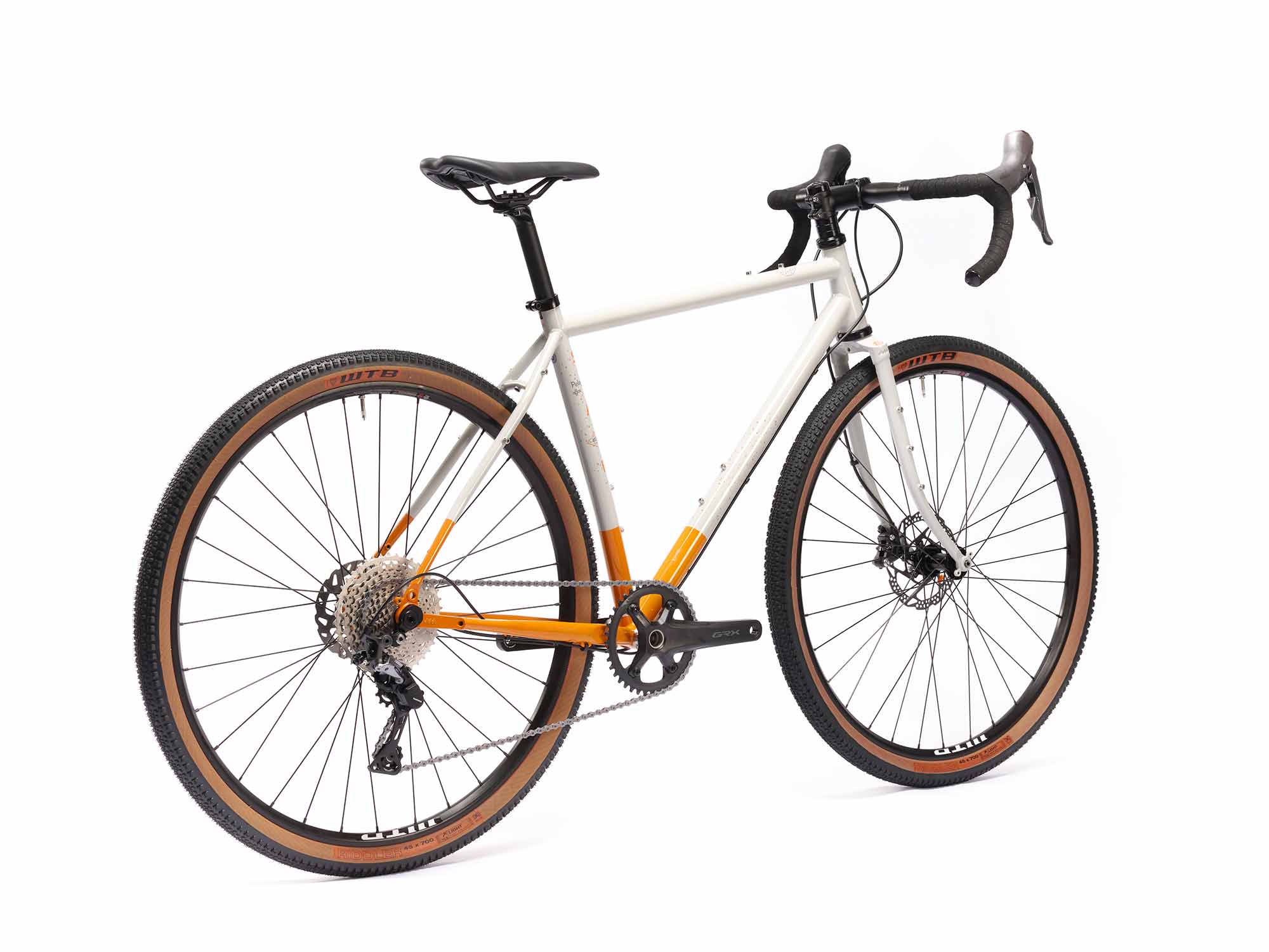 Pelago-Stavanger-2023-greyterra-004-1 Pelago Stavanger ultimate adventure & gravel bike in Grey Terra color photo taken in a studio slightly from the back